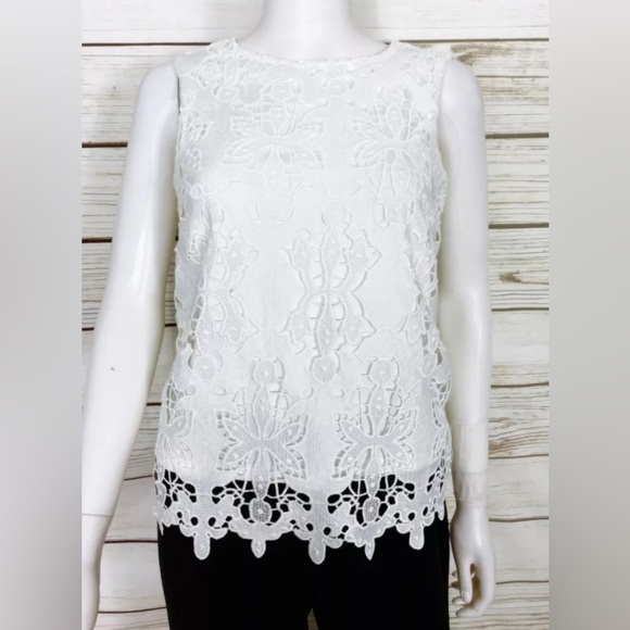 H&M White Sleeveless Embellished Blouse - Picture 2 of 10